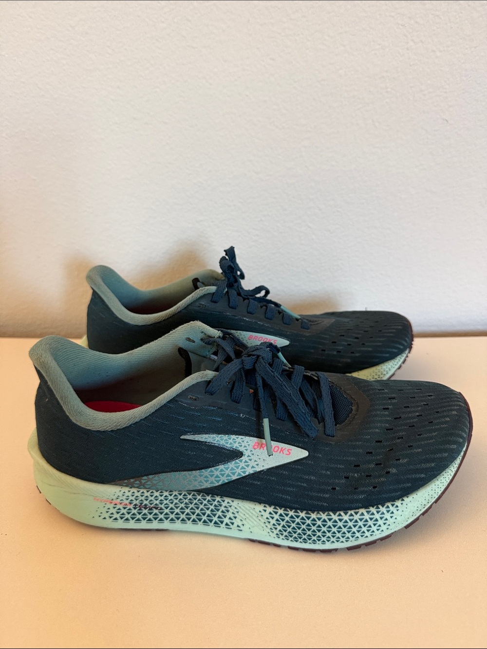 Brooks Hyperion Tempo Running Shoes Teal Women's 8.5 | Lightweight Trainer